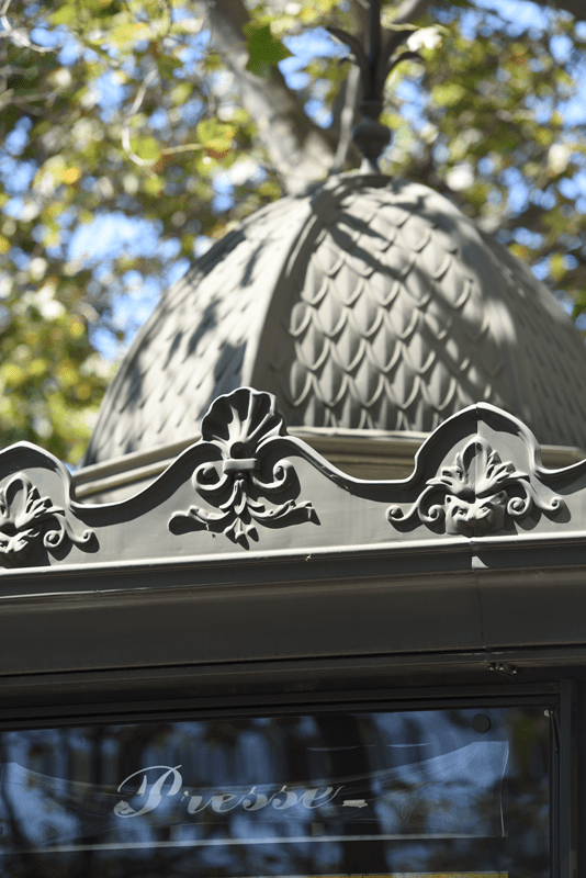 Paris News kiosque Tamara Thiessen
