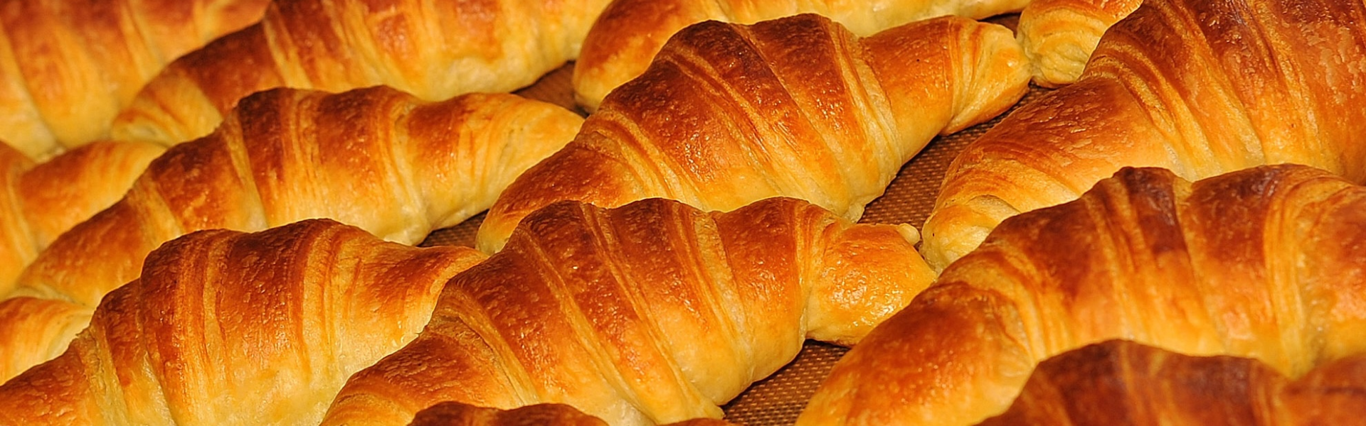 Industrial Croissants in France: The Distasteful (Dangerous) Truth Now